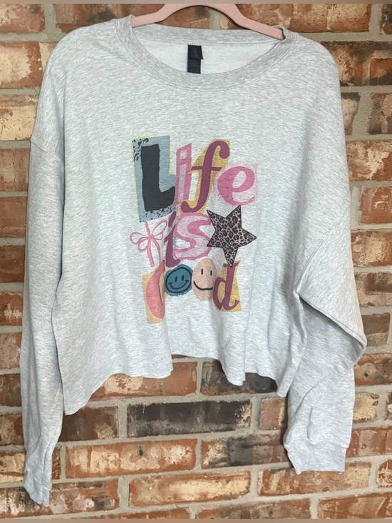 Gildan Tops - Gildan Light Gray Cropped Sweatshirt with Colorful 'Life' Graphic
